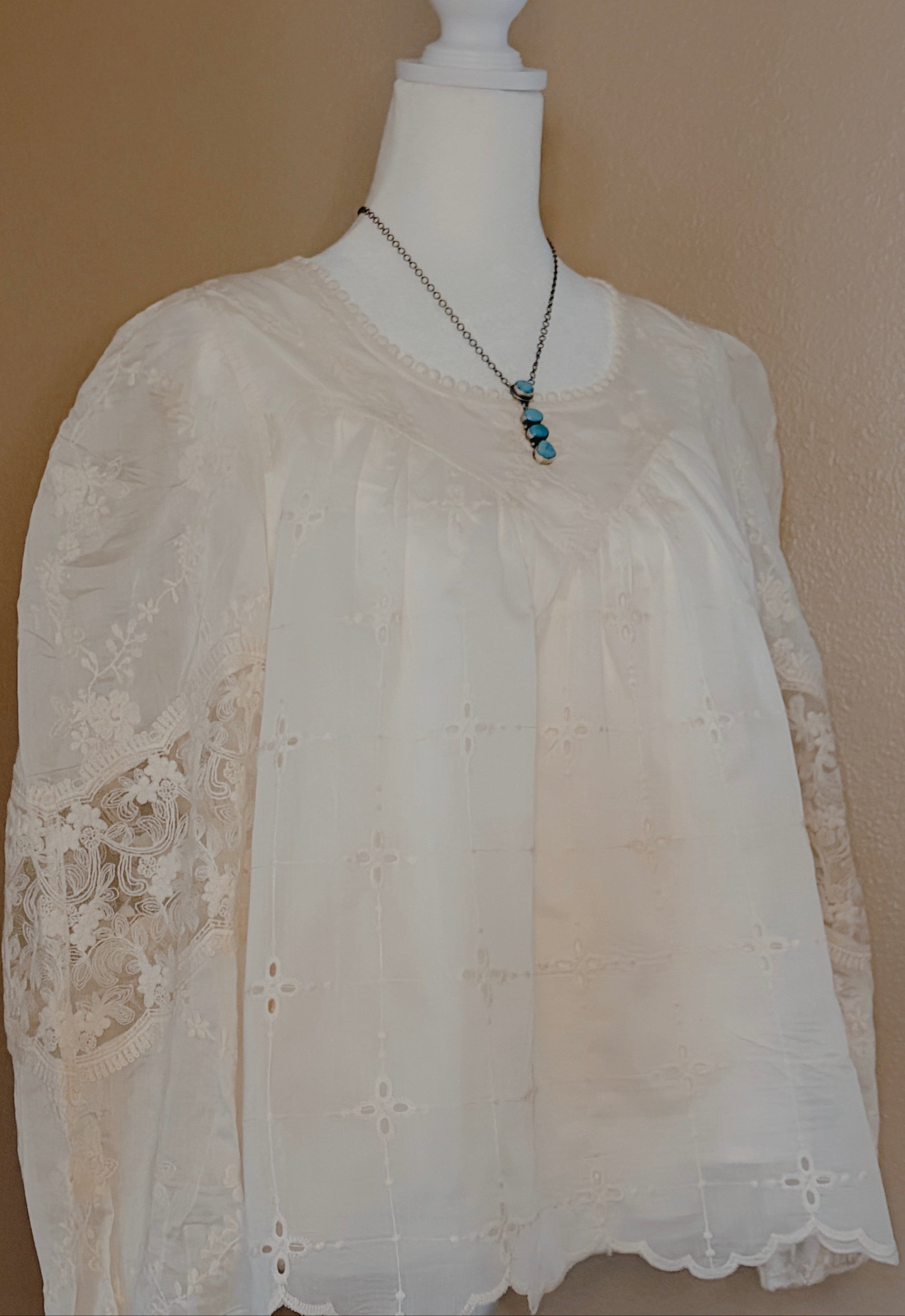 Ecru Embroidered Lace Puff Sleeve Blouse
