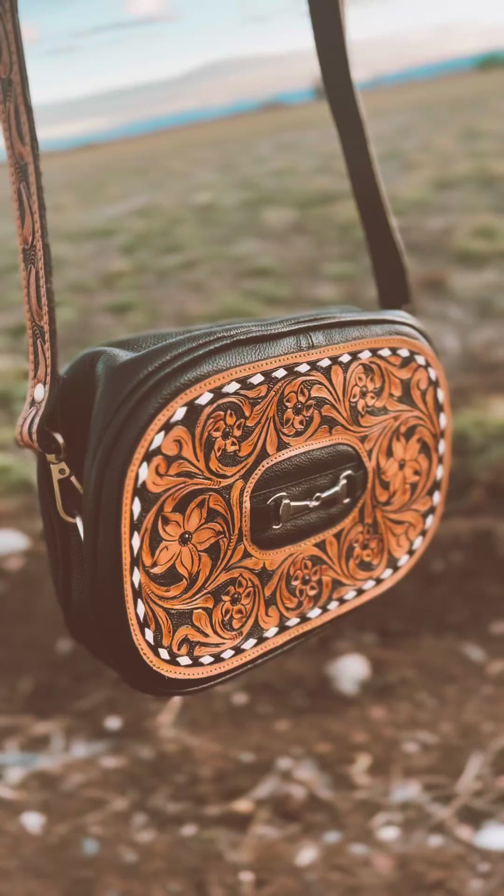 Bridle Belle Luxe Tooled Leather Purse